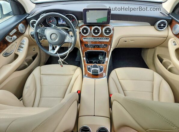WDC0G4KBXKF581437 2019 MERCEDES-BENZ GLC-CLASS Белый Вид панели приборов