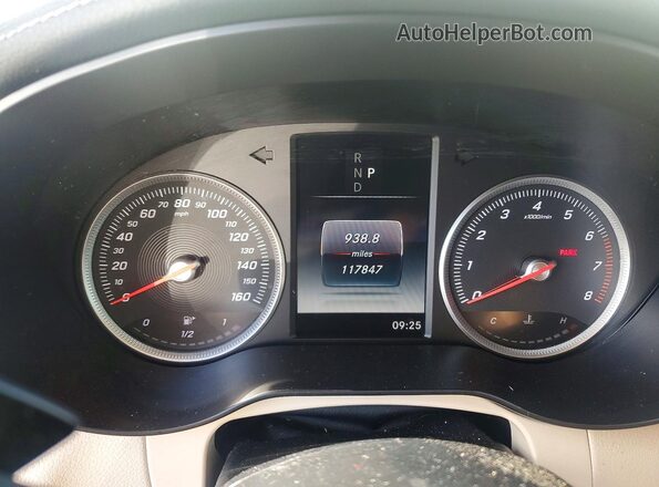 WDC0J4KB3JF363162 2018 MERCEDES-BENZ GLC-CLASS White Вид щитка приладів