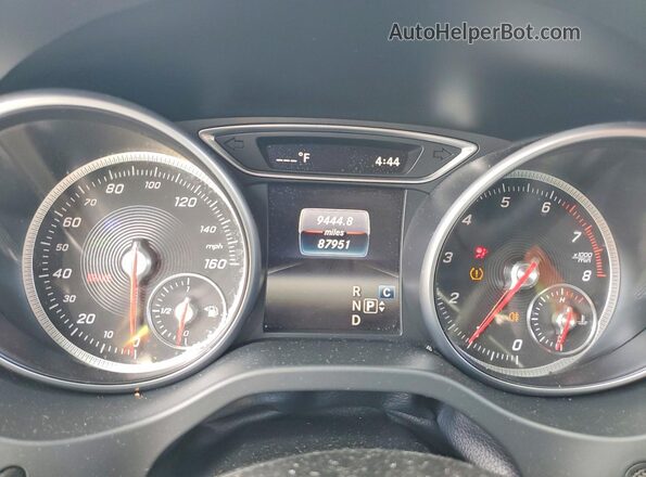WDCTG4EB0JJ406859 2018 MERCEDES-BENZ GLA White Widok zestawu wskaźników