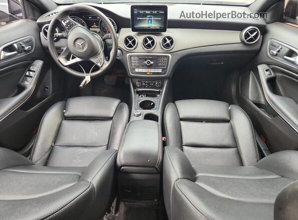 WDCTG4EB0JJ450098 2018 MERCEDES-BENZ GLA Black Вид панелі приладів