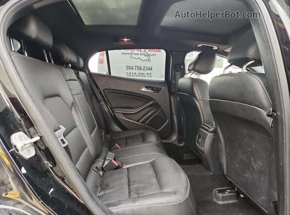 WDCTG4EB0JJ450098 2018 MERCEDES-BENZ GLA Black Вид задньої частини салону