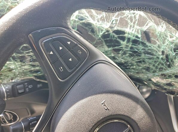 WDCTG4EB0JJ515385 2018 MERCEDES-BENZ GLA Black Սարքավորումների վահանակի տեսք