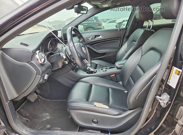 WDCTG4EB0KJ533824 2019 MERCEDES-BENZ GLA Black Вид салону спереду