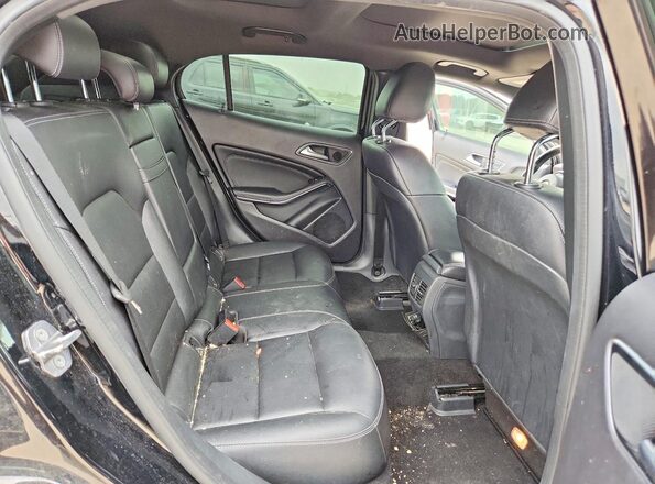 WDCTG4EB0KJ533824 2019 MERCEDES-BENZ GLA Black Вид задніх сидінь