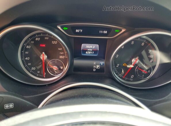 WDCTG4EB0KU014481 2019 MERCEDES-BENZ GLA Black ხელსაწყოთა პანელის ხედი