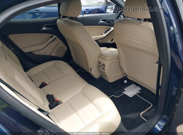 WDCTG4EB1HJ305713 2017 MERCEDES-BENZ GLA 250 Синий Вид наклейки с VIN-кодом