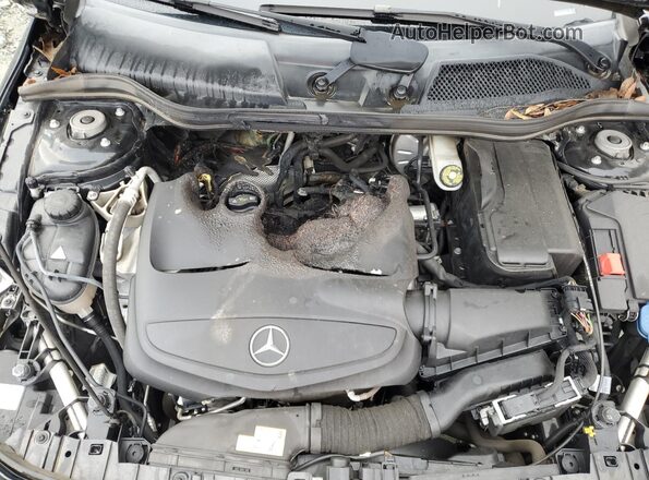 WDCTG4EB1HJ327310 2017 MERCEDES-BENZ GLA Black Vista interior trasera