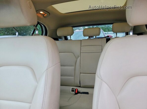 WDCTG4EB3JJ479482 2018 MERCEDES-BENZ GLA White Widok tylnych siedzeń