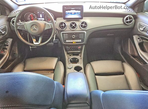 WDCTG4EB4LJ650193 2020 MERCEDES-BENZ GLA Серый Вид панели приборов