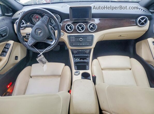 WDCTG4EB5GJ205645 2016 MERCEDES-BENZ GLA Белый Вид панели приборов