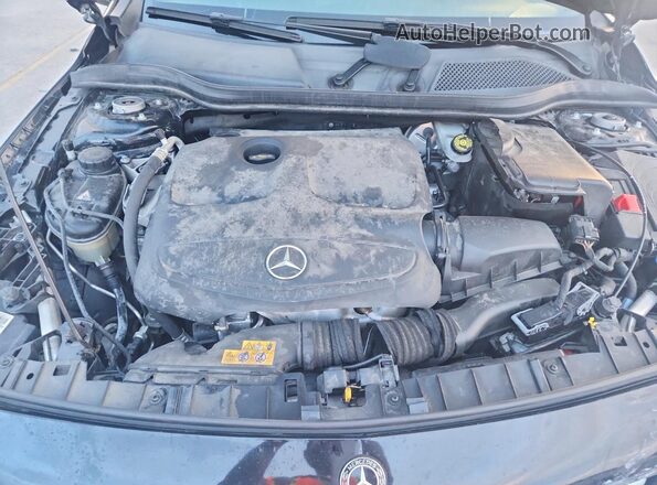 WDCTG4EB5JJ406551 2018 MERCEDES-BENZ GLA Черный Вид задней части салона