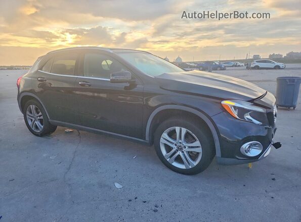 WDCTG4EB5JJ406551 2018 MERCEDES-BENZ GLA Черный Передняя правая четверть
