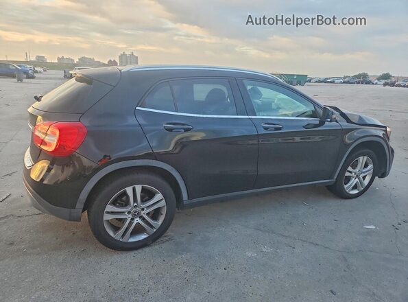 WDCTG4EB5JJ406551 2018 MERCEDES-BENZ GLA Черный Задняя правая четверть
