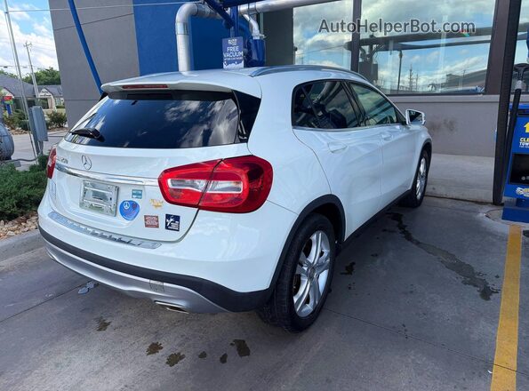 WDCTG4EBXGJ256753 2016 MERCEDES-BENZ GLA White Передня права чверть