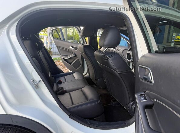 WDCTG4EBXGJ256753 2016 MERCEDES-BENZ GLA White Вид ззаду