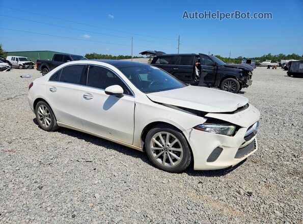 WDD3G4EB1KW001447 2019 MERCEDES-BENZ A Белый Передняя правая четверть