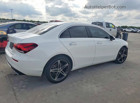 WDD3G4EB3KW023014 2019 MERCEDES-BENZ A White Trasero derecho