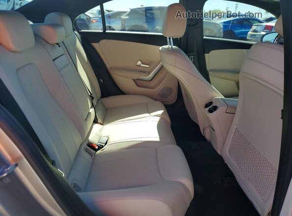 WDD3G4EB4KW028674 2019 MERCEDES-BENZ A Gray Vista de los asientos traseros