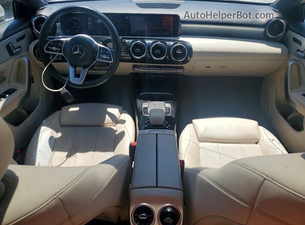 WDD3G4EB5KW025122 2019 MERCEDES-BENZ A Белый Вид панели приборов