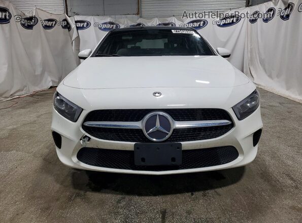 WDD3G4EB7KW026501 2019 MERCEDES-BENZ A Белый Вид спереди