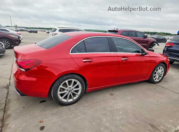 WDD3G4EBXKW017453 2019 MERCEDES-BENZ A Красный Задняя правая четверть