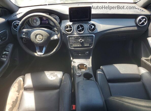 WDDSJ4EB2GN384857 2016 MERCEDES-BENZ CLA-CLASS Black Vista del salpicadero