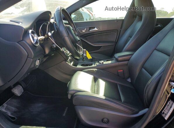 WDDSJ4EB3JN504012 2018 MERCEDES-BENZ CLA-CLASS Black წინა სალონის ხედი