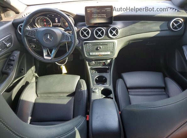 WDDSJ4EB3JN504012 2018 MERCEDES-BENZ CLA-CLASS Black წინა პანელის ხედი