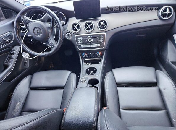 WDDSJ4EB6KN708630 2019 MERCEDES-BENZ CLA-CLASS Черный Вид панели приборов