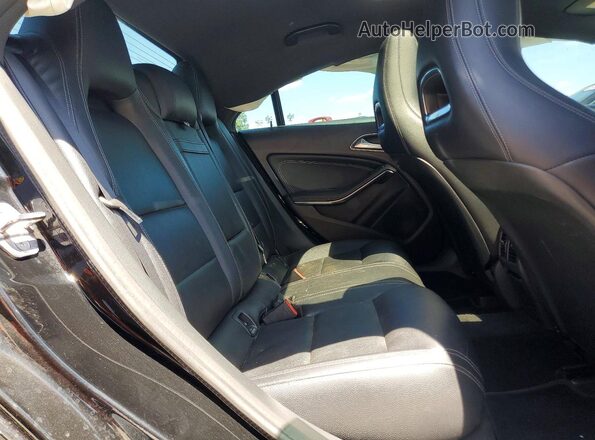 WDDSJ4EB7KN710967 2019 MERCEDES-BENZ CLA-CLASS Черный Вид задних сидений