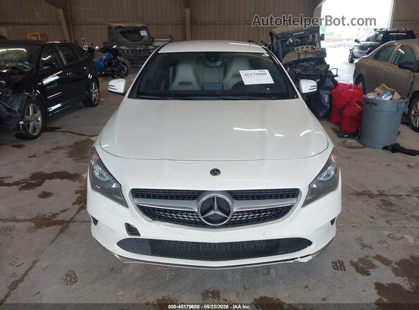 WDDSJ4EB8JN594693 2018 MERCEDES-BENZ CLA 250 White ხელსაწყოთა პანელის ხედი