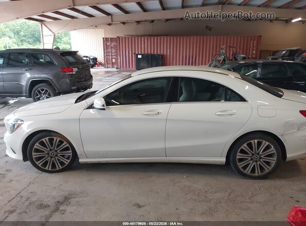 WDDSJ4EB8JN594693 2018 MERCEDES-BENZ CLA 250 White სალონის 360-გრადუსიანი ხედი