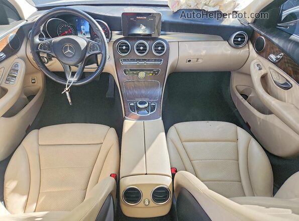 WDDWF4JB5JR421392 2018 MERCEDES-BENZ C Белый Вид панели приборов