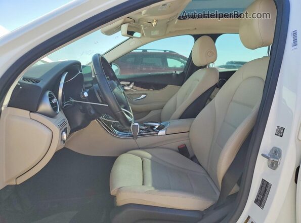 WDDWF4JB6GR136211 2016 MERCEDES-BENZ C Белый Вид салона спереди