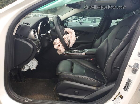 WDDWF4KBXJR375119 2018 MERCEDES-BENZ C White Widok wnętrza z przodu