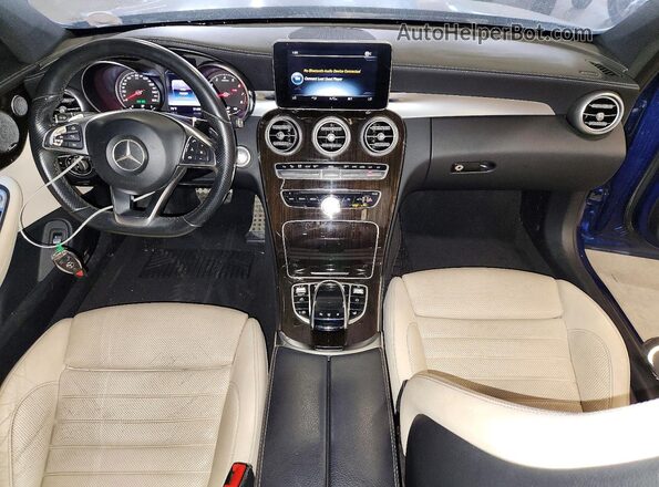 WDDWJ4JB3HF368461 2017 MERCEDES-BENZ C Синий Вид панели приборов