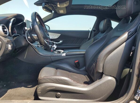 WDDWJ6EBXHF523724 2017 MERCEDES-BENZ C-CLASS Черный Вид салона спереди