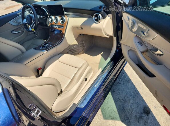 WDDWJ8DB5KF777085 2019 MERCEDES-BENZ C Синий Вид панели приборов