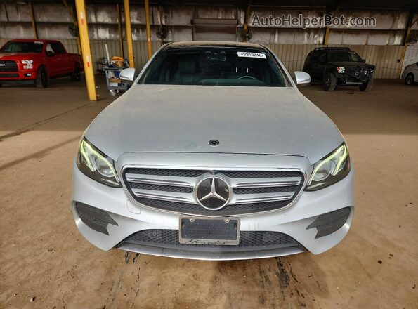 WDDZF4JB1HA224919 2017 MERCEDES-BENZ E Silver Widok z przodu