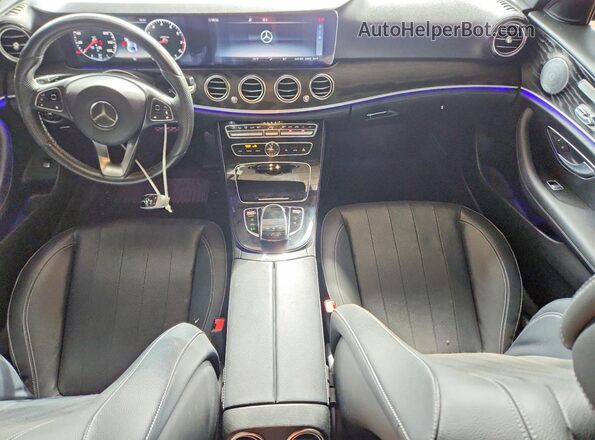 WDDZF4JB1HA224919 2017 MERCEDES-BENZ E Silver Widok deski rozdzielczej