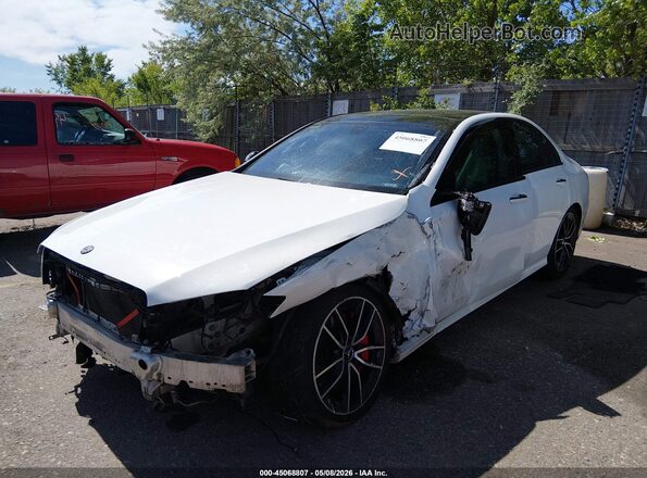 WDDZF4JB2JA388508 2018 MERCEDES-BENZ E-CLASS Белый Передняя левая четверть