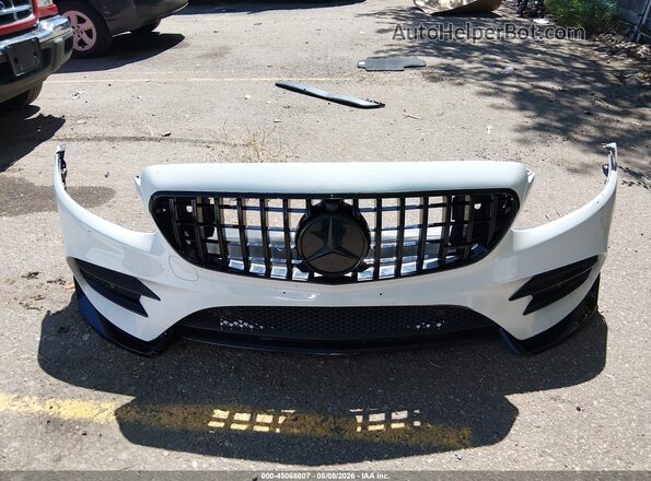 WDDZF4JB2JA388508 2018 MERCEDES-BENZ E-CLASS Белый Вид щитка приборов
