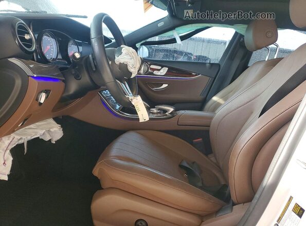 WDDZF4JB5KA509128 2019 MERCEDES-BENZ E Белый Вид салона спереди