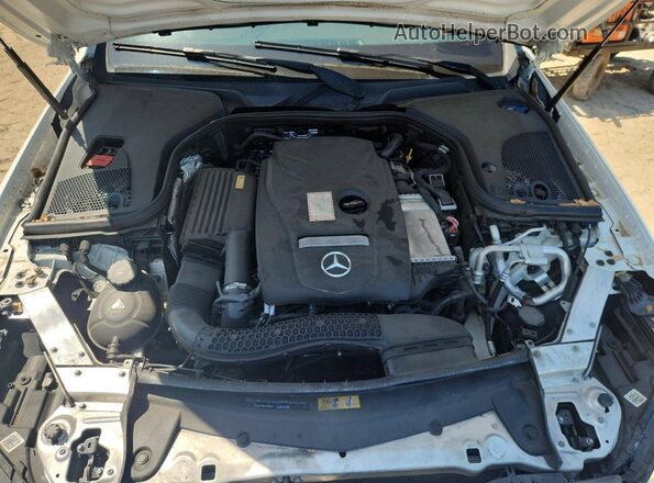 WDDZF4JB8HA081385 2017 MERCEDES-BENZ E Белый Вид задней части салона