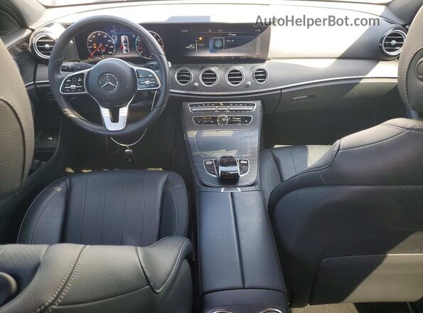 WDDZF4JB9KA564133 2019 MERCEDES-BENZ E Серебряный Вид панели приборов
