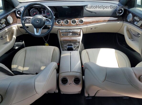 WDDZF4JBXKA508413 2019 MERCEDES-BENZ E Белый Вид панели приборов