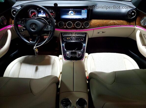 WDDZF4KB0HA062747 2017 MERCEDES-BENZ E Белый Вид панели приборов