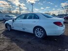 2017 Mercedes-benz E 300 4matic Белый vin: WDDZF4KB0HA073022