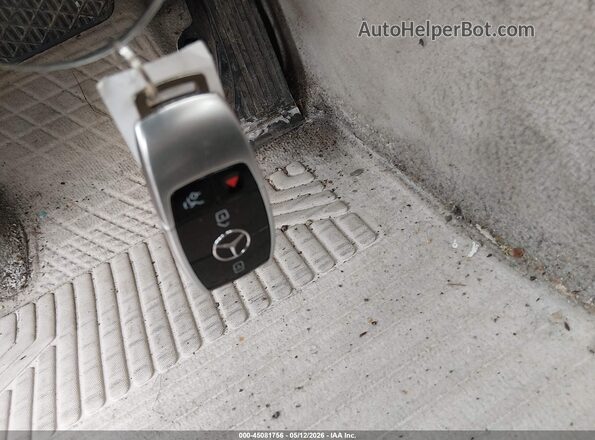 WDDZF4KB0HA273303 2017 MERCEDES-BENZ E-CLASS Синий Вид панели приборов