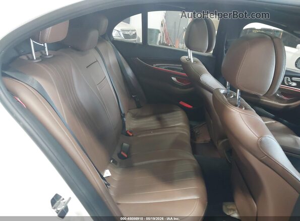 WDDZF4KB7HA105576 2017 MERCEDES-BENZ E-CLASS Белый Вид наклейки с VIN-кодом